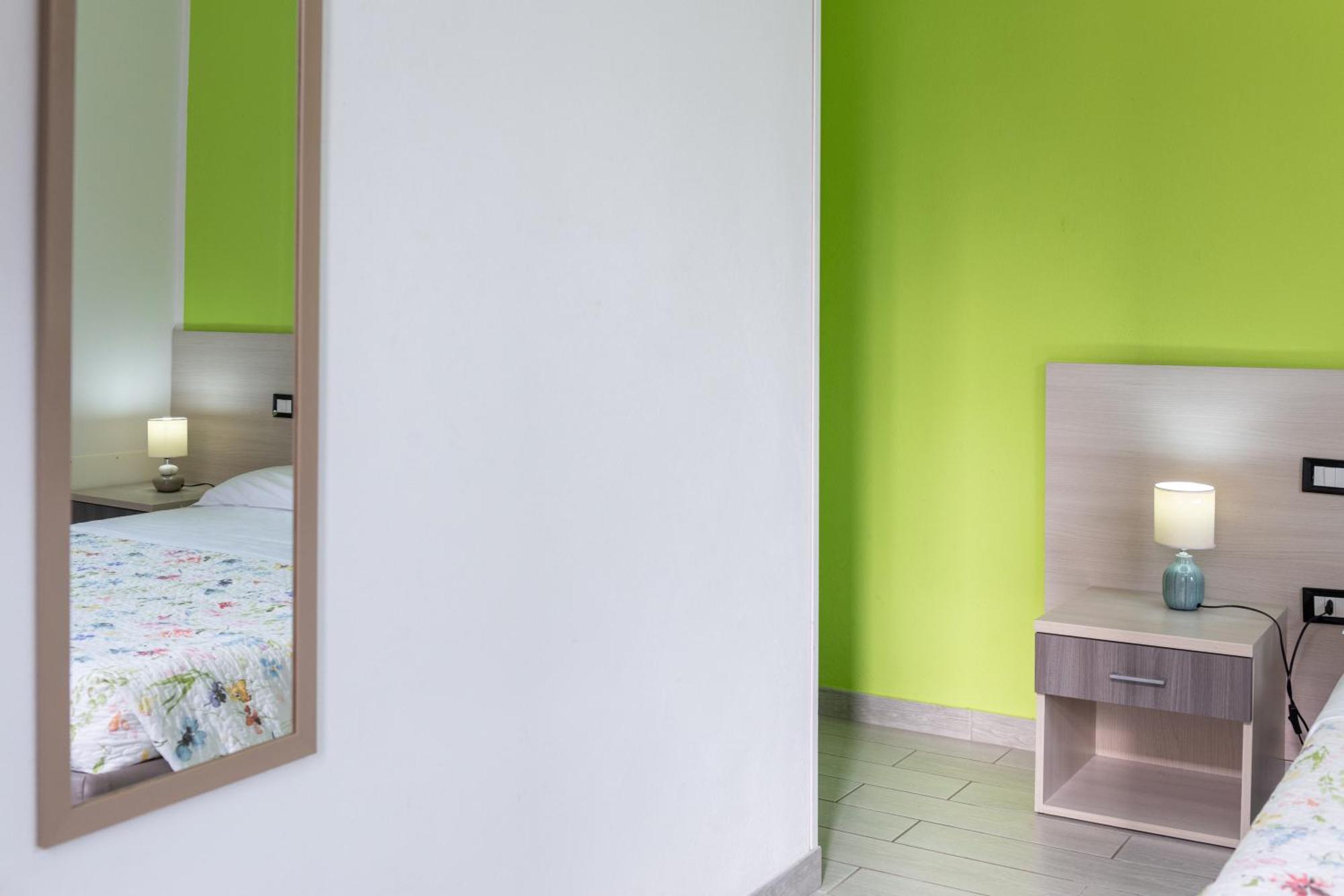 フォッローニカ La Casa Di Bianca Bed & Breakfast エクステリア 写真