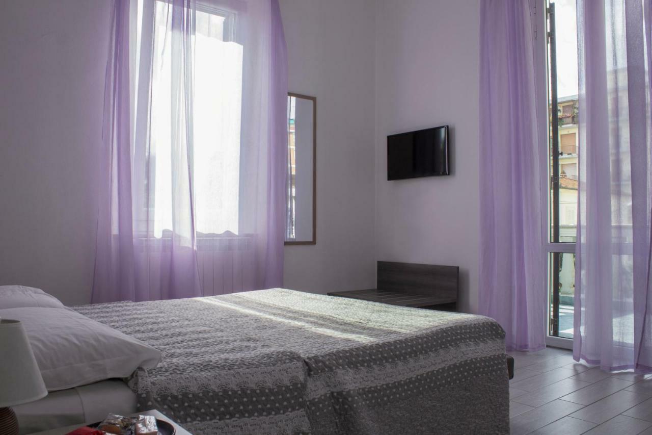 フォッローニカ La Casa Di Bianca Bed & Breakfast エクステリア 写真
